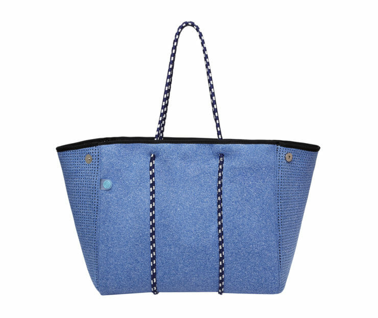 Blue overnight bag by Chuchka.